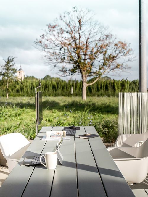 Make the most of your outdoor workspace