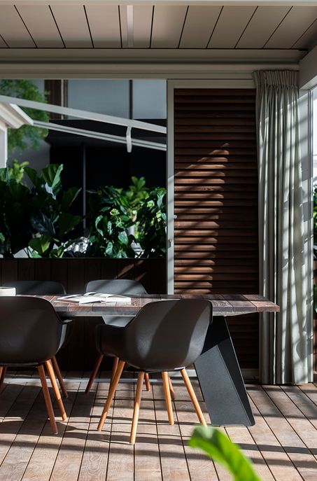 Extremis - NOA outdoor living